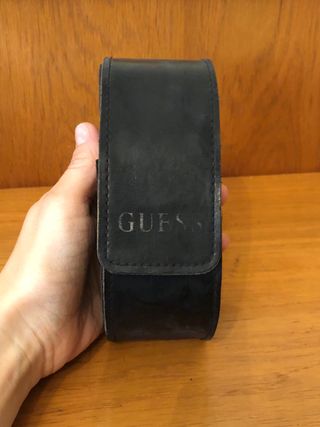 GUESS Gafas de sol transparentes con funda