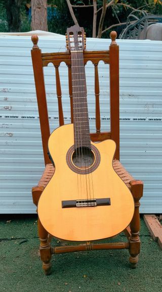 OFERTA INCREIBLE! GUITAR Paco Castillo Model 233FT