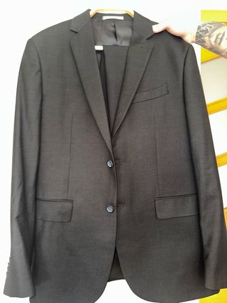 Traje Macson Negro Talla XL Puesto solo 1 ocasión