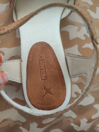 Sandalias Pikolinos- Marrón Beige para Niña