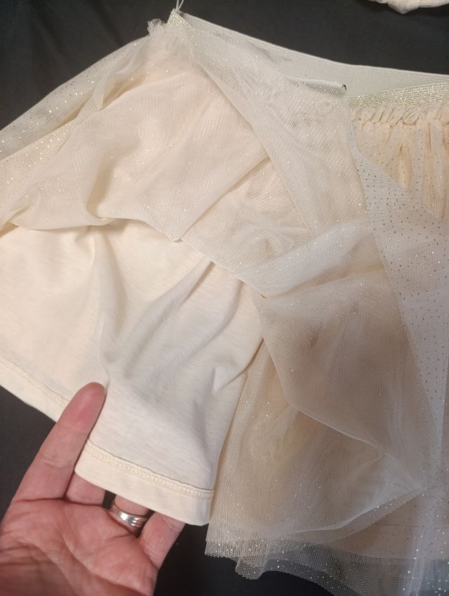 Conjunto niña 6 años: falda+camiseta+chaqueta