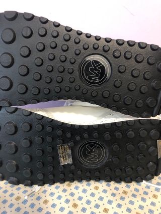 Zapatillas Michael Kors - Blancas y Plateadas - Ta