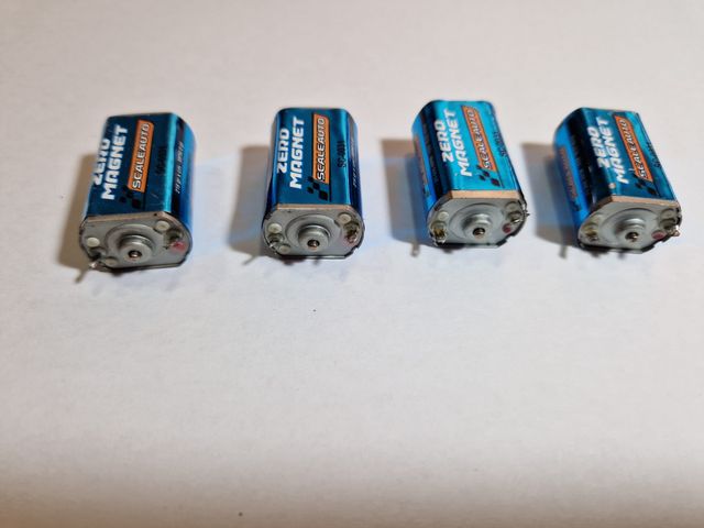 4 MOTORES SCALEAUTO ZERO MAGNET