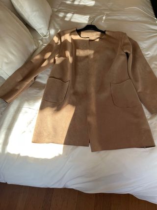 Chaqueta de antelina marrón claro