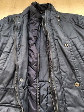 Chaqueta Cortefiel azul marino efecto encerado - L