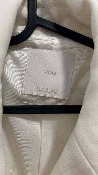 Abrigo blanco Mango