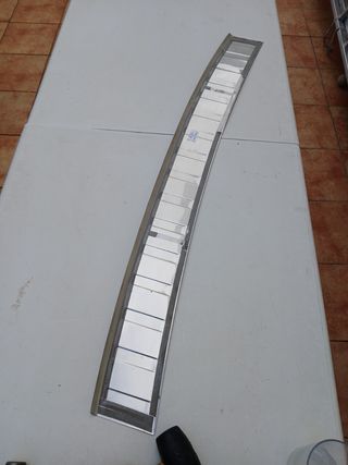 Protector paragolpes peugeot traveller