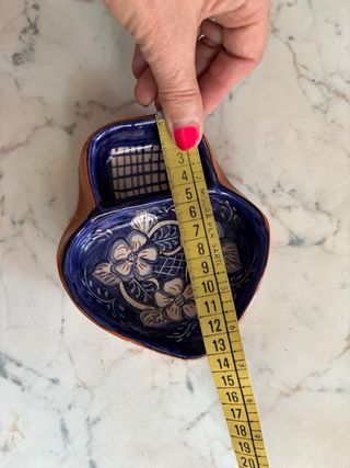 Porta olive e noccioli in ceramica