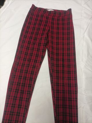 Leggins Zara cuadros rojos