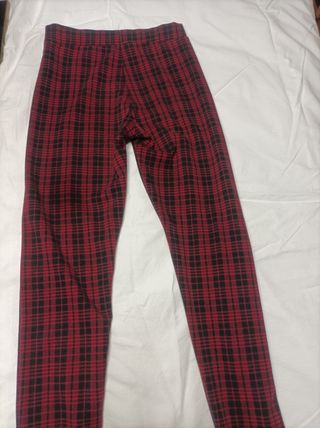 Leggins Zara cuadros rojos