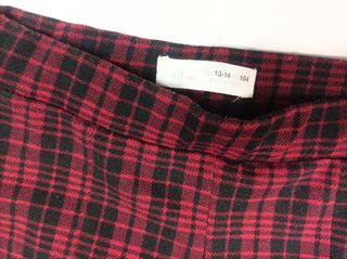 Leggins Zara cuadros rojos
