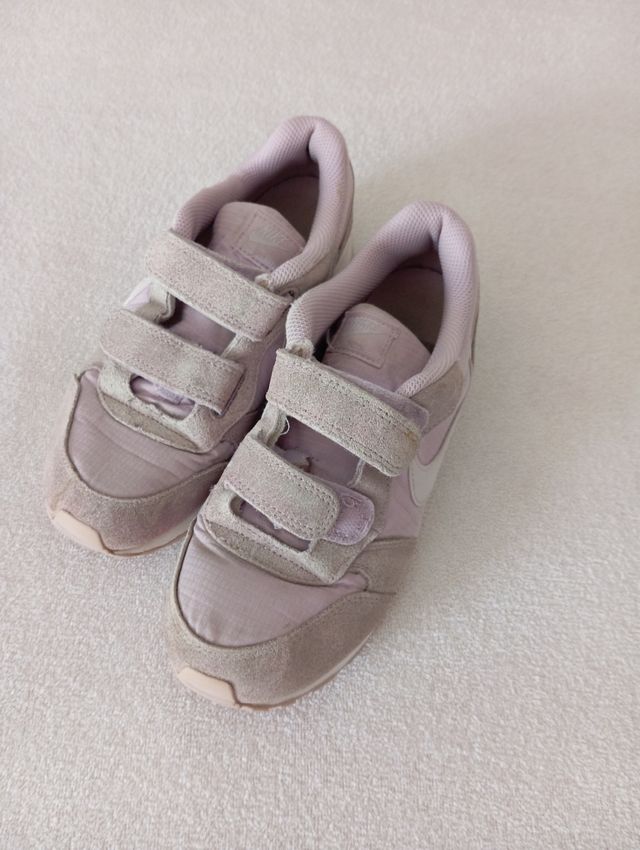Deportivas Nike con velcro