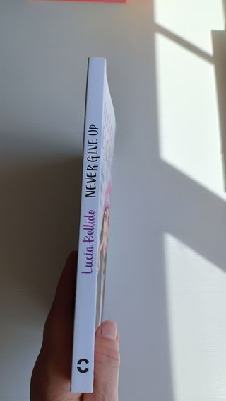 Lucía Bellido  Never Give Up