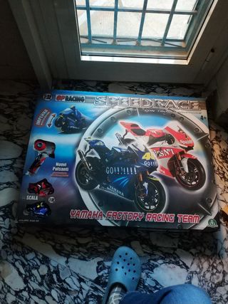 Moto Yamaha GP Racing Speedrace 1:32