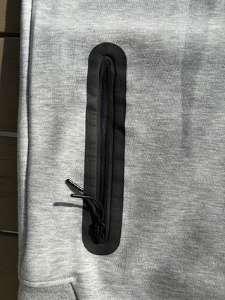 sudadera nike tech gris
