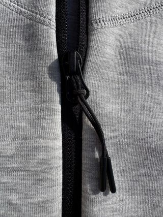 sudadera nike tech gris