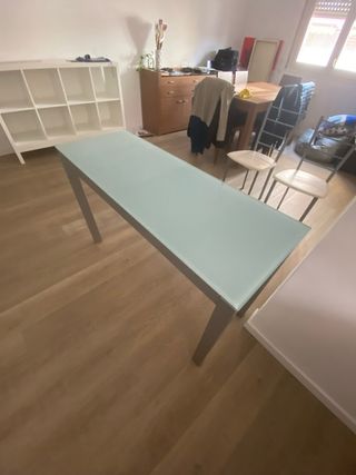 Mesa Cocina Extensible + 2 sillas.