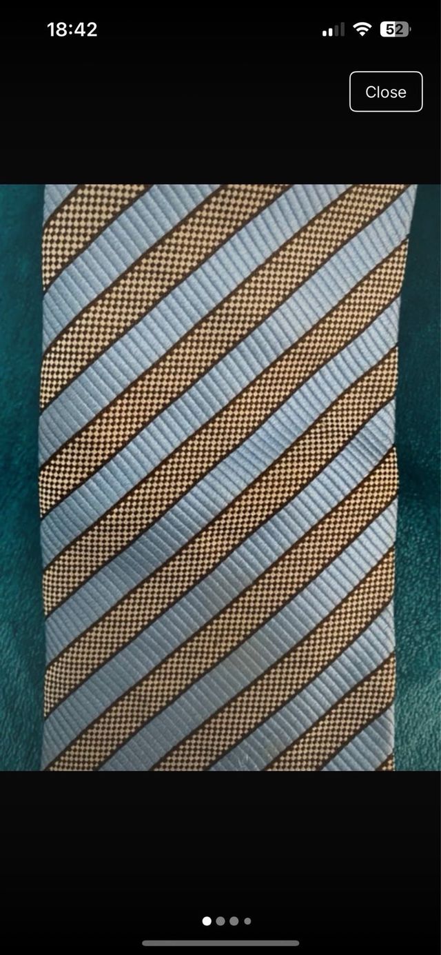 Corbata Hugo Boss azul y marrón