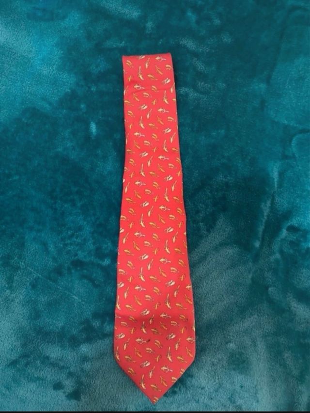 Corbata Salvatore Ferragamo roja