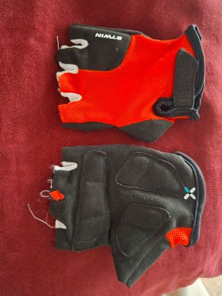 Casco bici niño Cars. Regalo guantes de bici