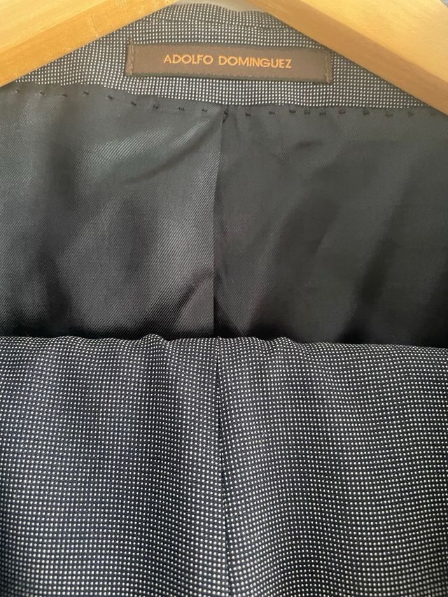 Traje adolfo dominguez