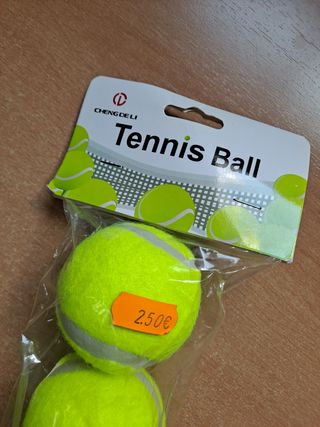Pelotas de tenis nuevas