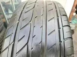 215 55 R17 98W Interstate - 1 neumático +90%