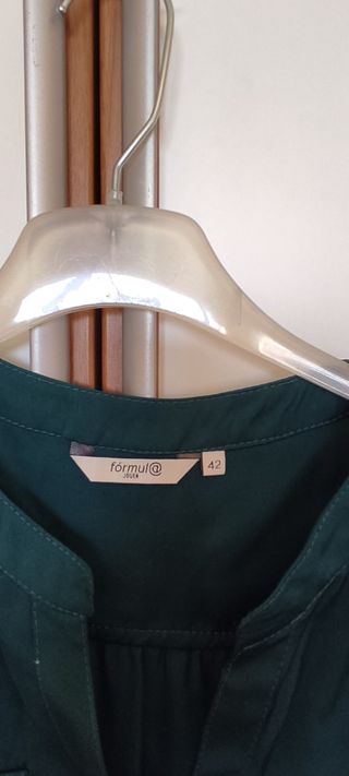 Blusa satinada verde
