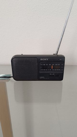 Radio portátil Sony ICF-390