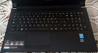 Portátil Lenovo i3 