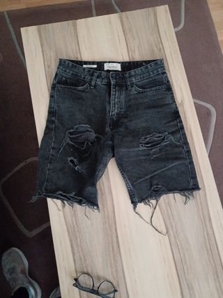 Bermuda talla 36 pull and bear
