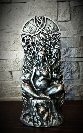 Statua Madre Terra Gaia