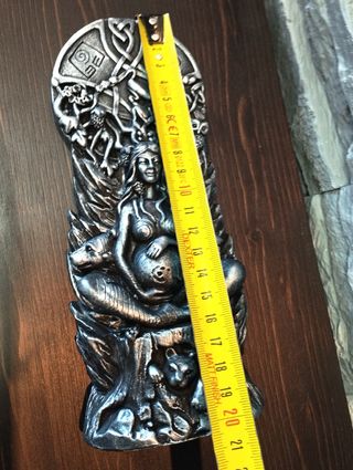 Statua Madre Terra Gaia