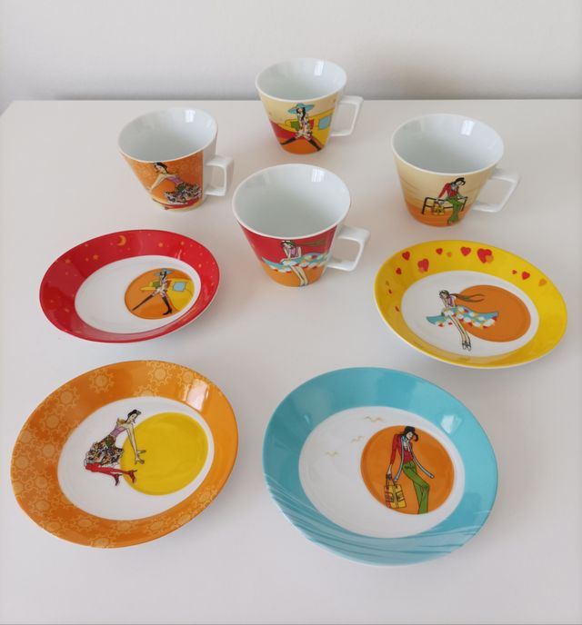 Servizio tazze con piattino vintage