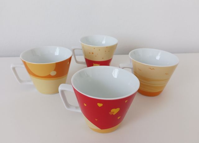 Servizio tazze con piattino vintage