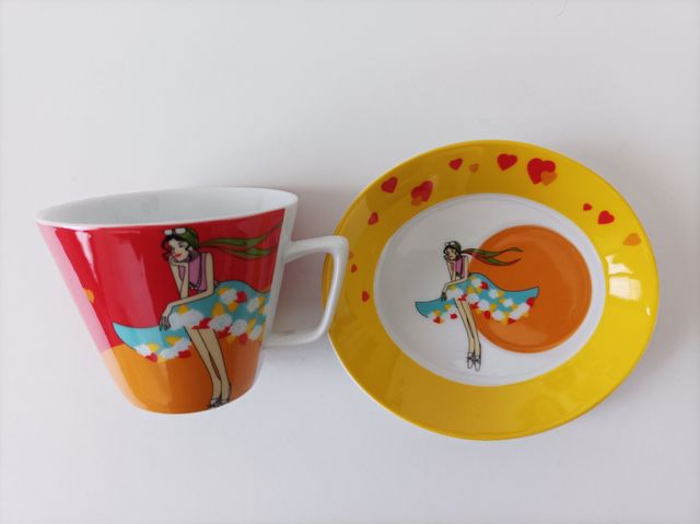 Servizio tazze con piattino vintage