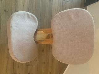 Due sedie ergonomiche per le ginocchia