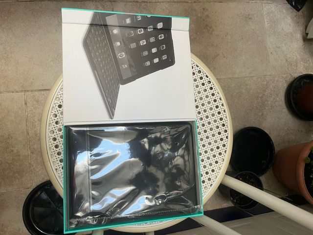 Logitech Canvas - Teclado iPad Air 2