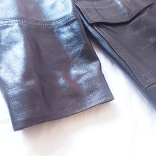 Chaqueta de cuero. Piel vacuno