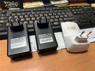 Kit de internet para casa, 2 PLC y 1 repetidor.