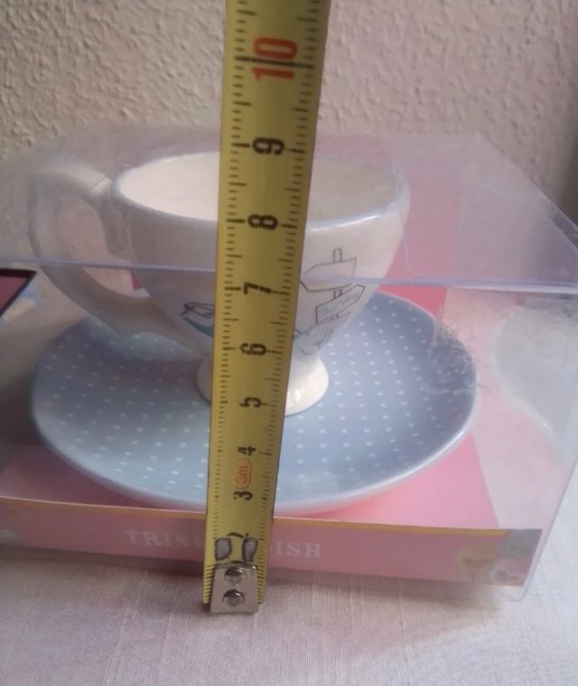 Taza Alicia en el país de las maravillas