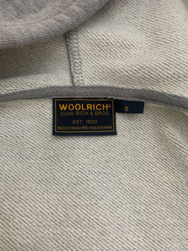 Felpa Woolrich Grigia con Cappuccio