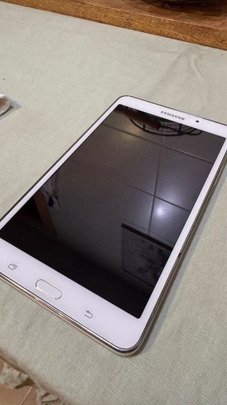 Samsung Galaxy Tab 4 blanca