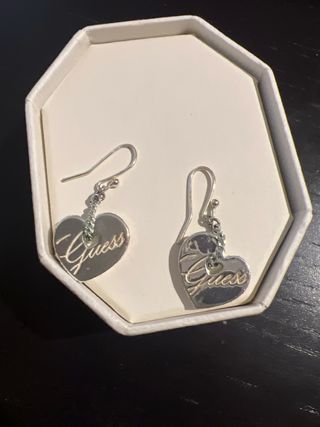 Pendientes guess corazón