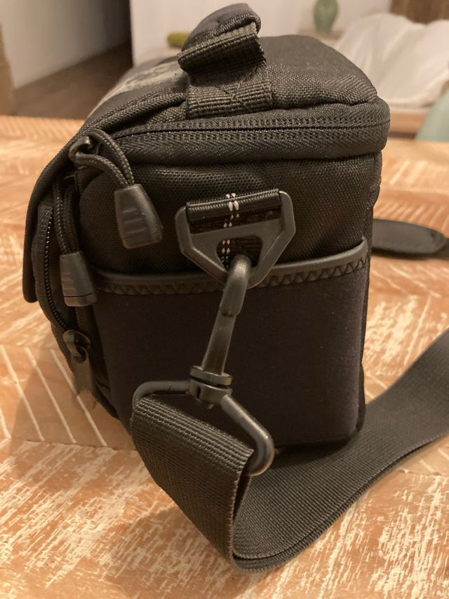 Funda camara Lowepro