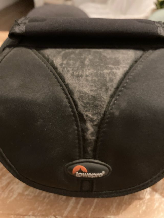 Funda camara Lowepro