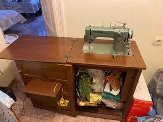 Maquina de coser (Refrey)