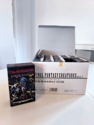 Caja distribución Final Fantasy Creatures vol 3