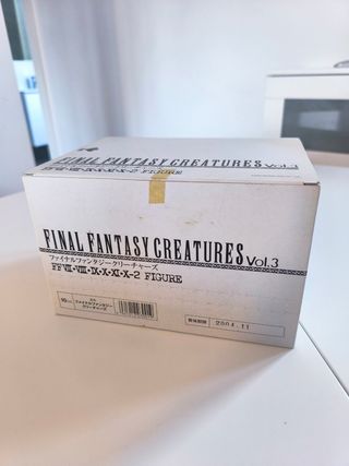 Caja distribución Final Fantasy Creatures vol 3
