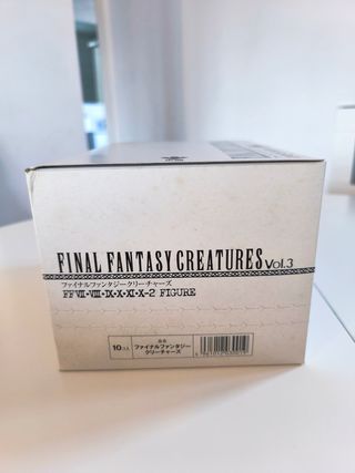 Caja distribución Final Fantasy Creatures vol 3